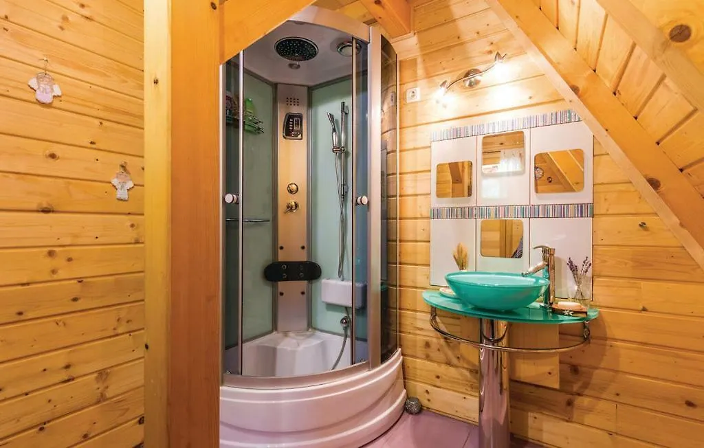 House With Pool And Sauna Crni Lug